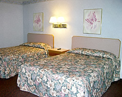 Double Queen Bed Room-Arizona Florence Blue Mist Motel accommodations near Phoenix Tucson motel catering prisoner's families